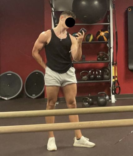 Customer photo review of Men's Classic Sol Short, Heather Grey