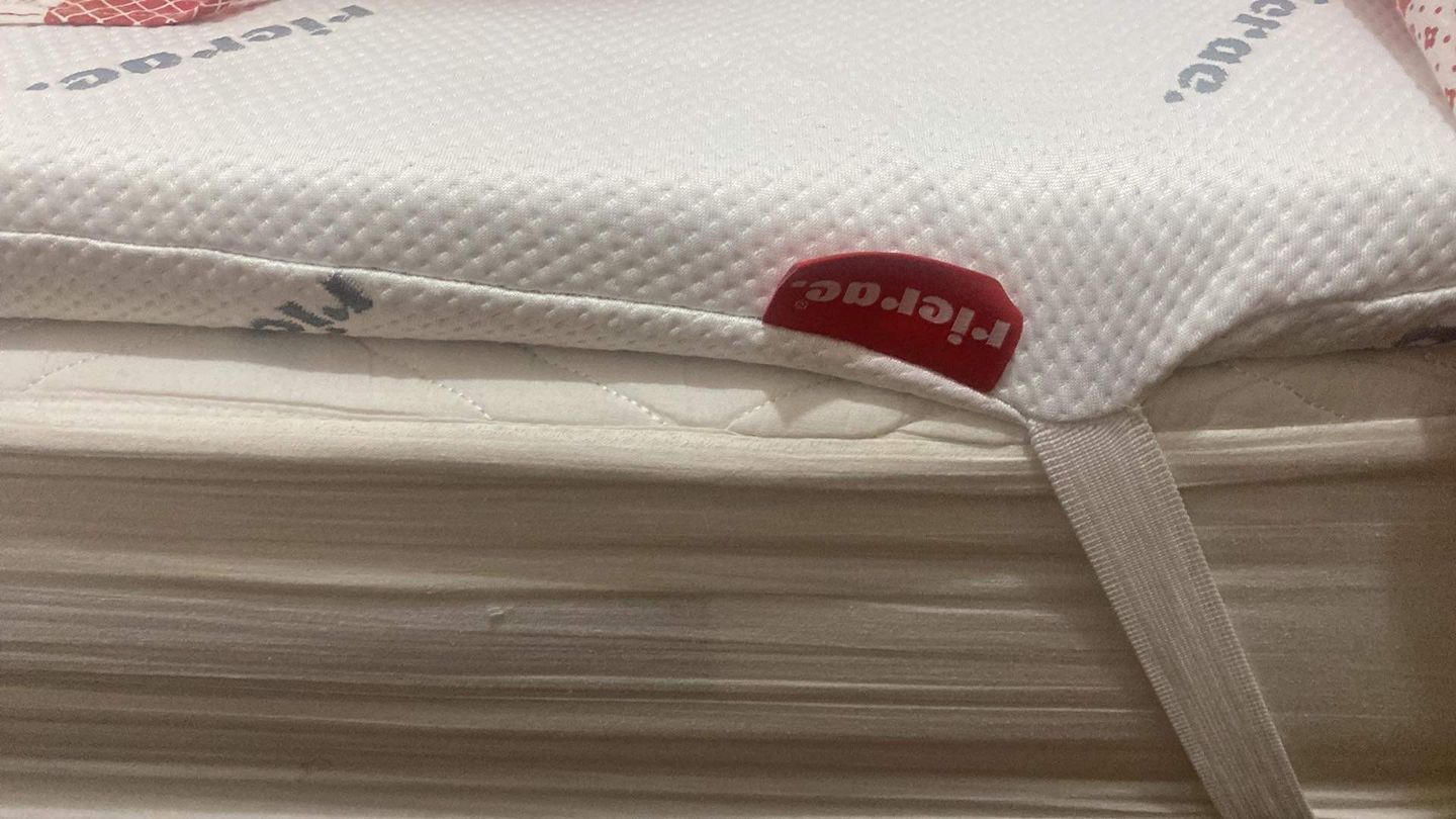 Customer photo review of Memory Foam Topper Mattress