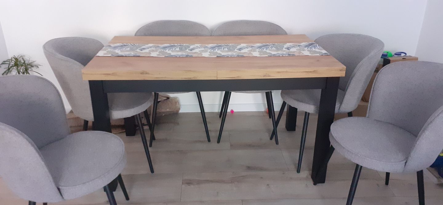 Customer photo review of Masa extensibila TIAGO, stejar/negru, 140/220x80x76 cm