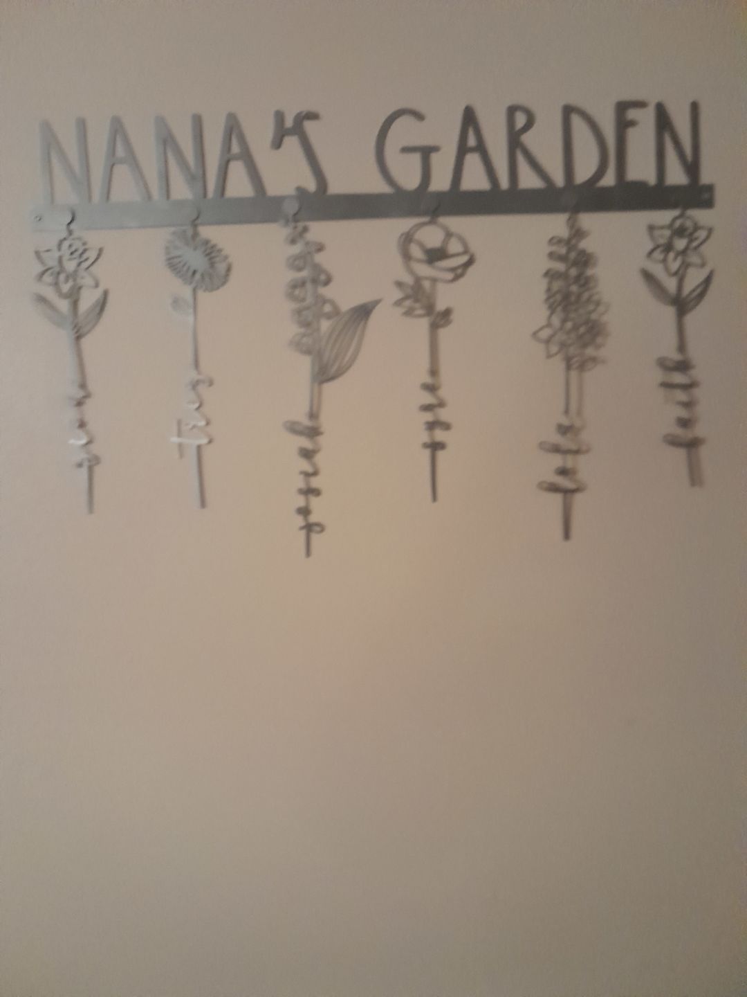 Customer photo review of XL Our Family Garden - Personalized Birth Month Flowers Family Name Sign Mother's Day Gift