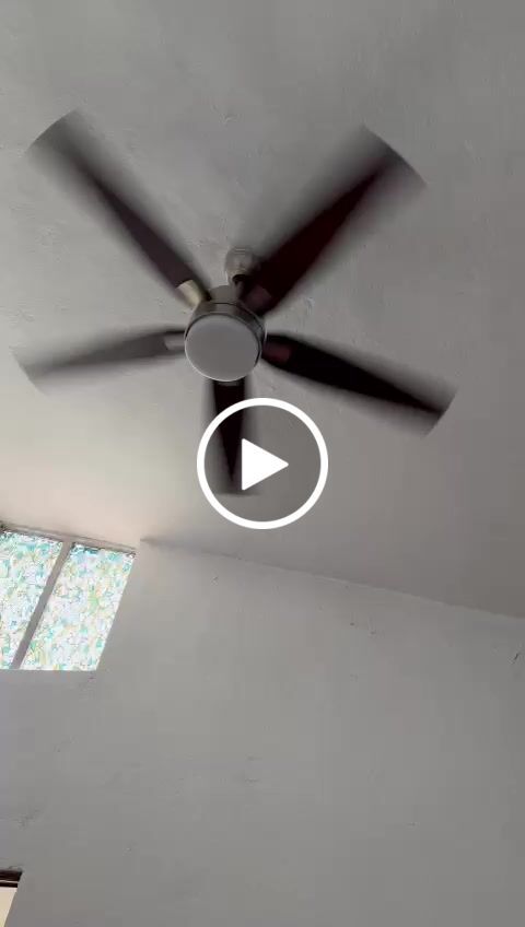 Customer video review of Ventilador de Techo Windemere con Luz 54 Pulgadas