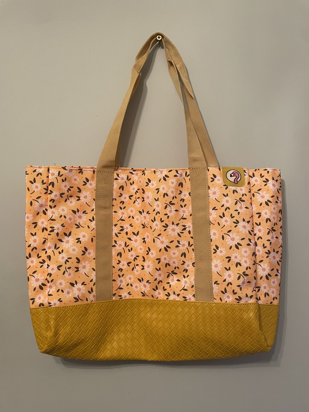 Customer photo review of Daisy Tote Bag