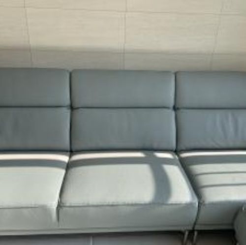 Customer photo review of BLUM - Sofa văng da 3 chỗ tựa gật gù