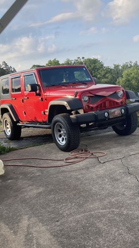 Customer photo review of Hawke Grille - Red for 07-18 Jeep Wrangler JK