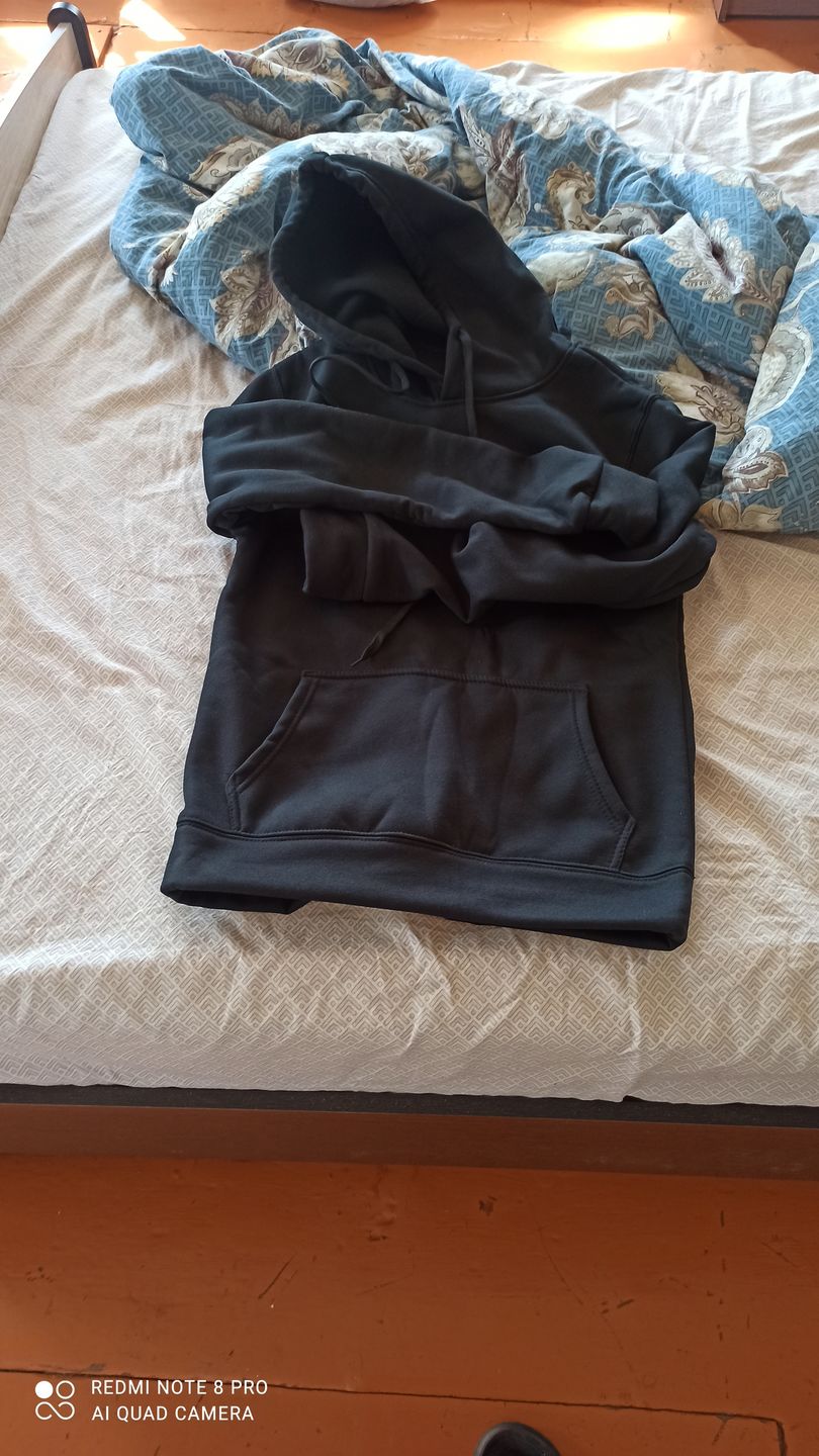 Customer photo review of THE CLASSIC HOODIE