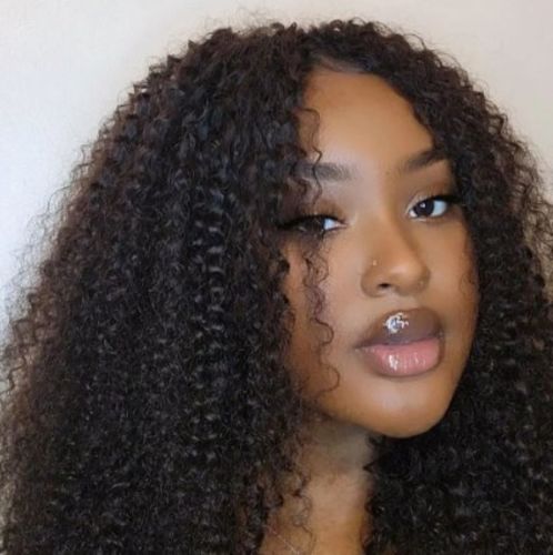 Customer photo review of 4C Edges | Luvwin 180% Density Realistic Afro Kinky Edges Free Parting Undetectable Lace Front Wig | Afro Inspired