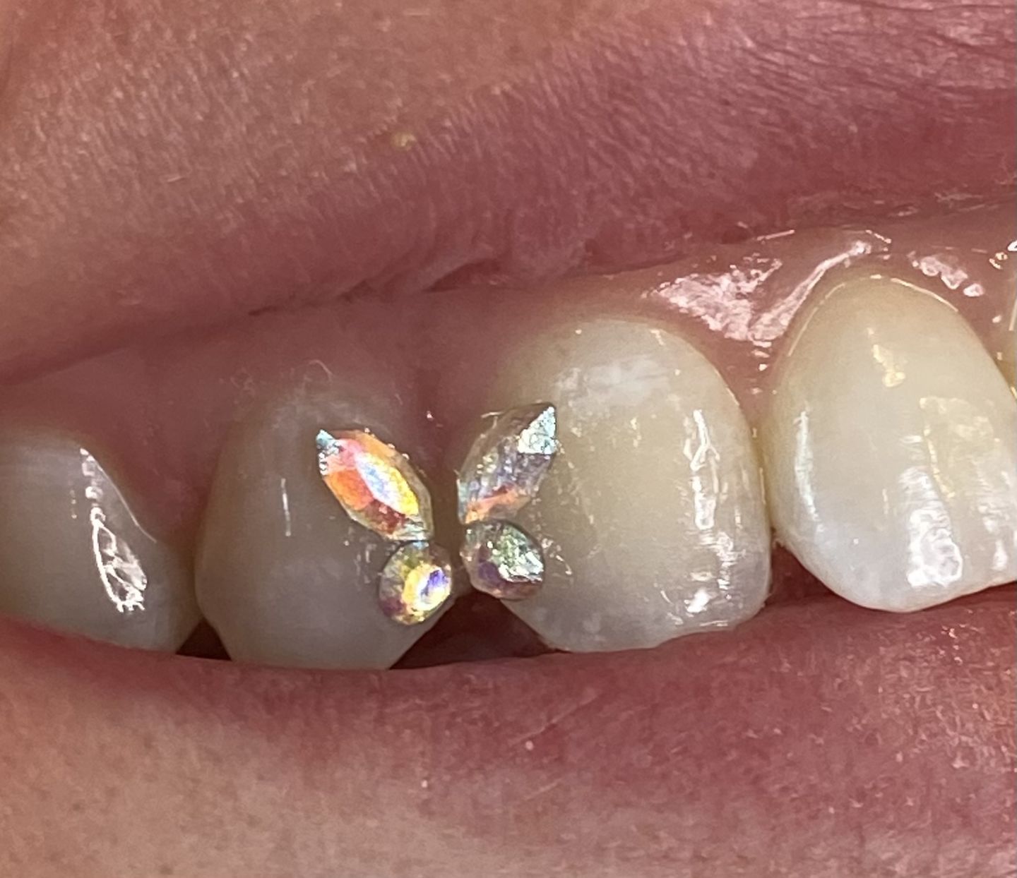 Customer photo review of Crystal Butterfly Aurore Boreale  4-pack