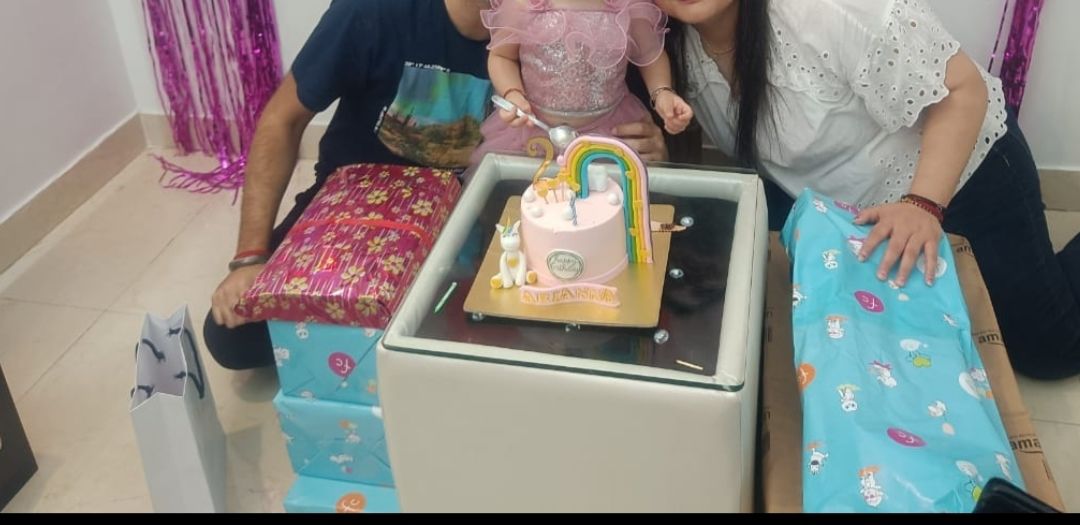 Customer photo review of Rainbow Pony Cake