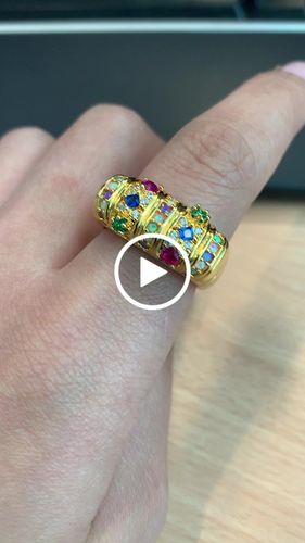 Customer video review of Royalty