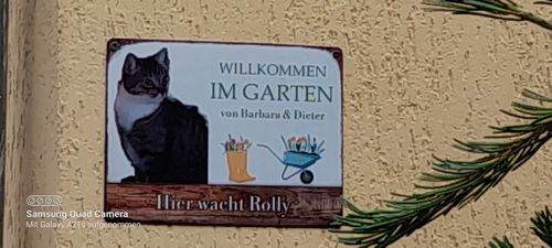 Customer photo review of Hunde Garten-Schild personalisiert mit Foto & Text (UV- und wetterfest)