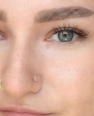 Customer photo review of Spiral Square Nasenstecker | Titan