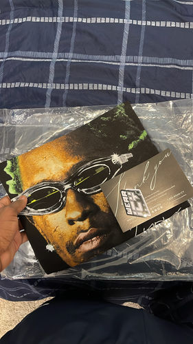 Customer photo review of Young Thug Graphic T-Shirt