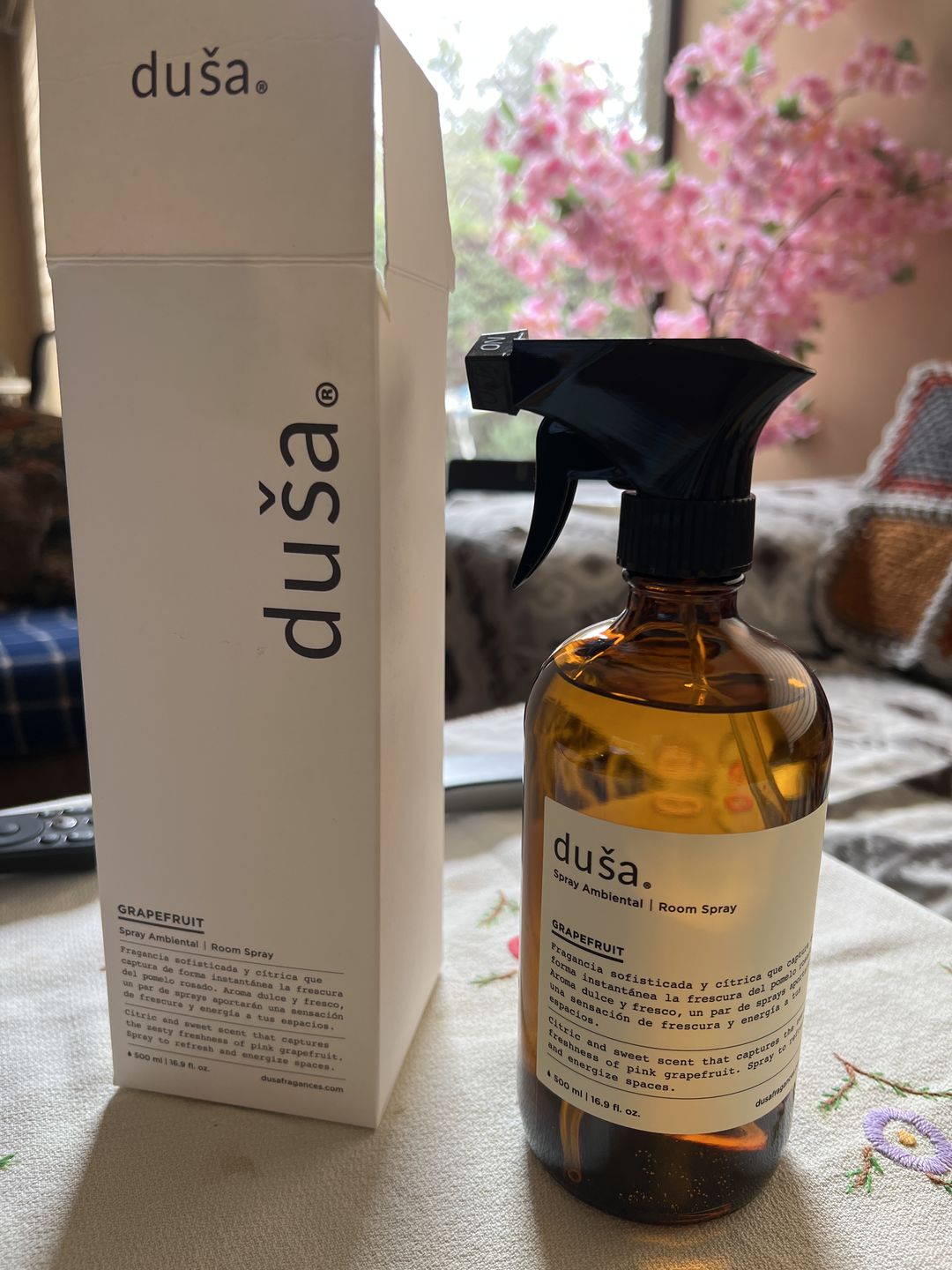 Customer photo review of Grapefruit - Aromatizante en Spray |  Para Telas y Ropa de Cama | Eliminador de olores en Spray - 500ml