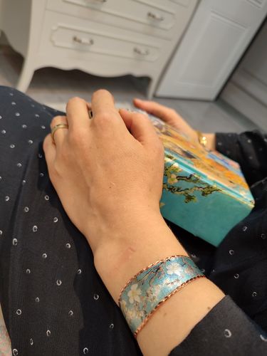 Customer photo review of Van Gogh Almond Blossom Bilezik