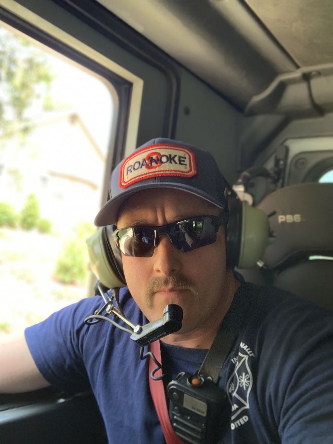 Customer photo review of "LAYOVER DESIGN" with custom back of hat