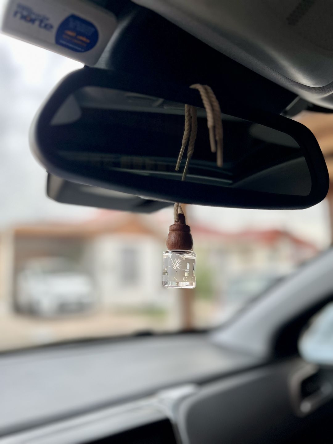 Customer photo review of Aromatizador de Auto Coco Lime