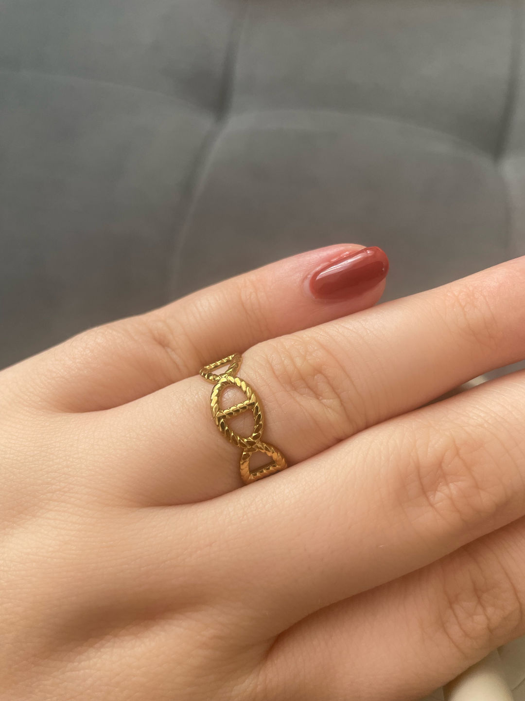 Customer photo review of Alice Ring | 18K vergoldet