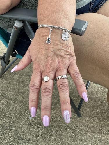 Customer photo review of PEACE SIGN – “IMAGINE”