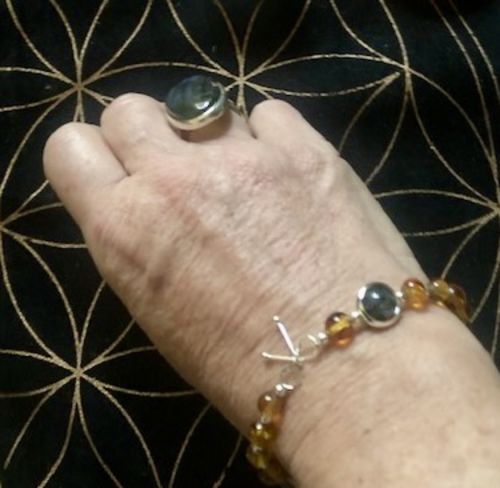 Customer photo review of Bracelet Anti-Allergie en Ambre de Birmanie | Argent 925