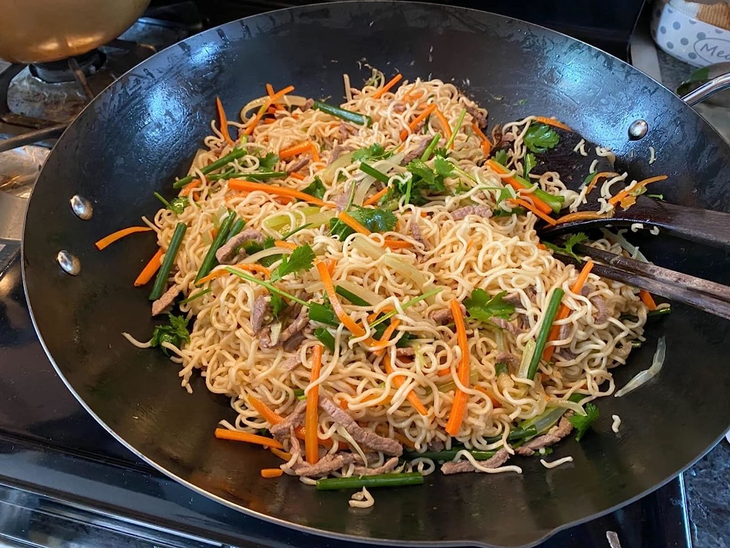 Customer photo review of WANGYUANJI Large Flat Bottom Carbon Steel Wok 11.8"
