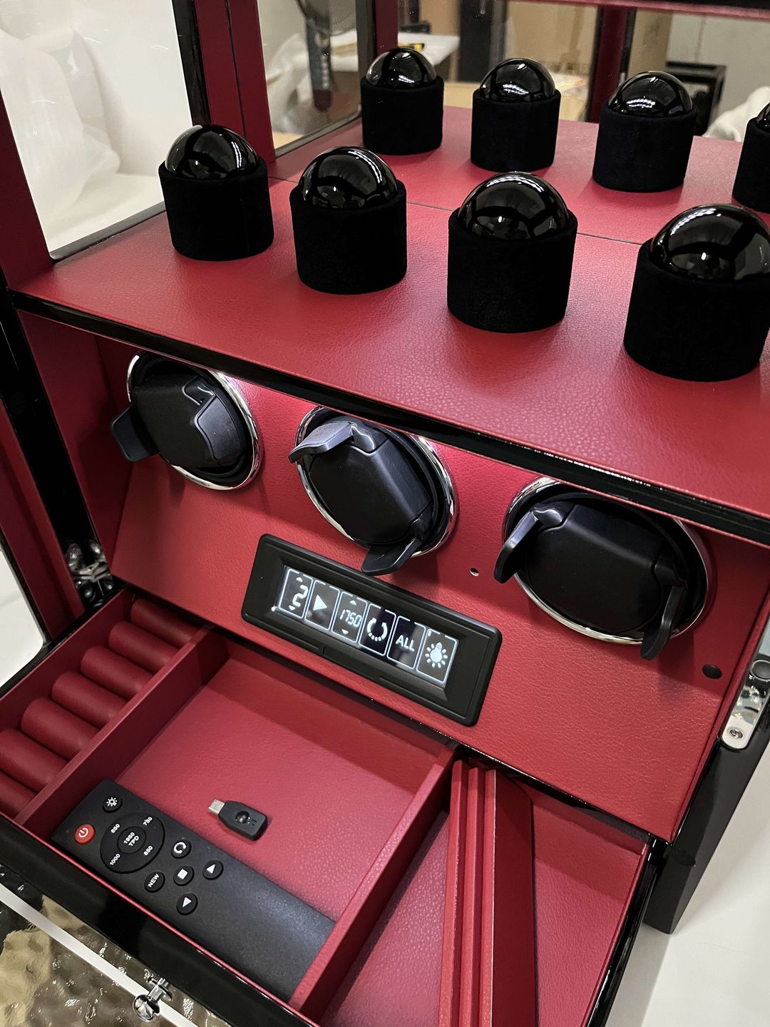 Customer photo review of Fingerprint Lock Watch Winders with 4 Watch Holders Storage Touch-screen LCD Remote Control Watch Case