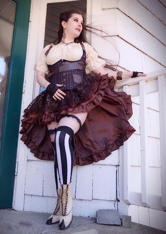 Customer photo review of Short steampunk skirt