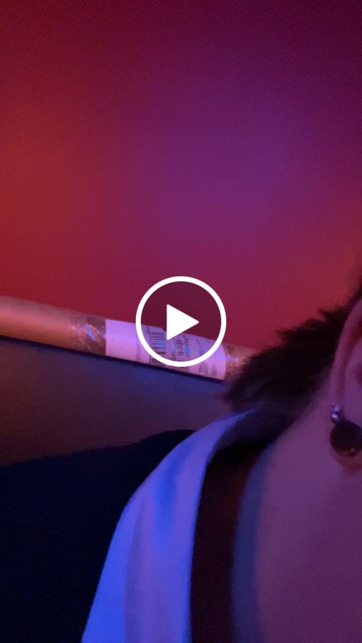 Customer video review of Simple Dot Ohrstecker | 18K vergoldet