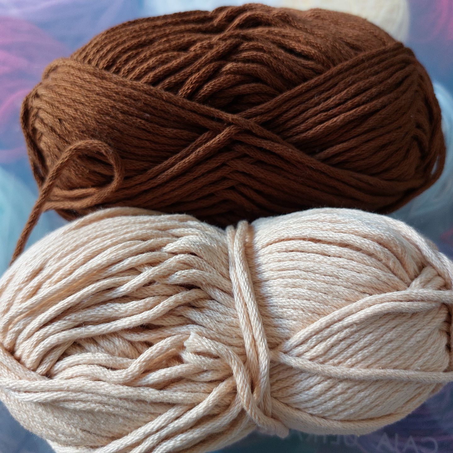 Customer photo review of Hilaza Karen, marca Omega, MADEJA de 100g con 80m ⭐