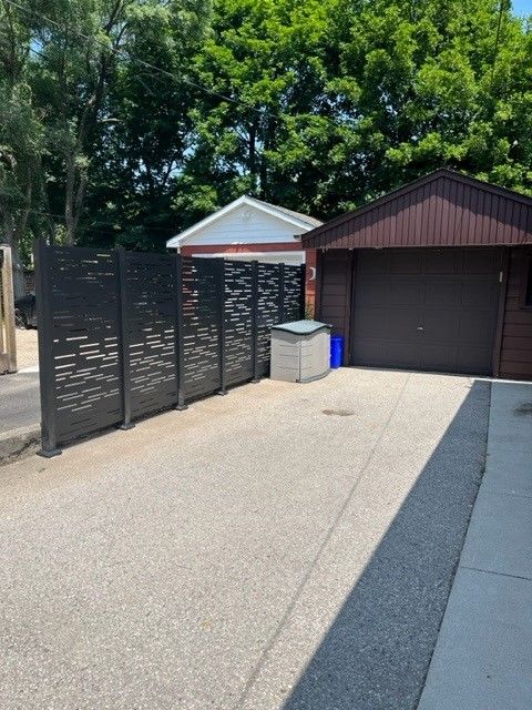 Customer photo review of Privacy Screen (Dash)