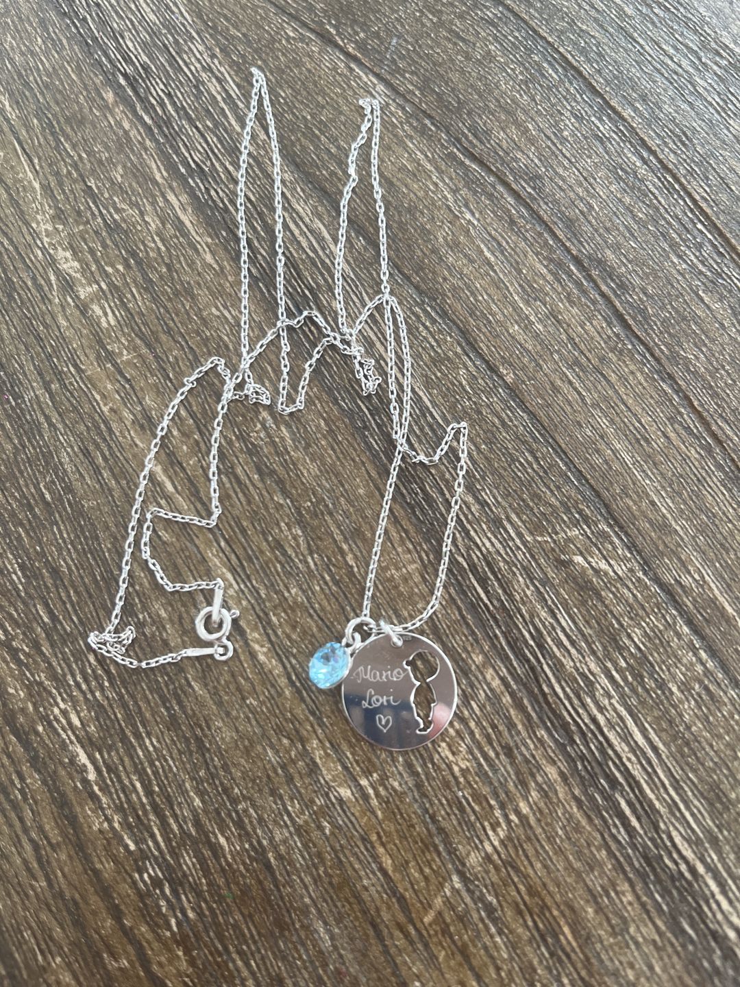 Customer photo review of Halskette mit Geburtsstein und Gravur "Mama"