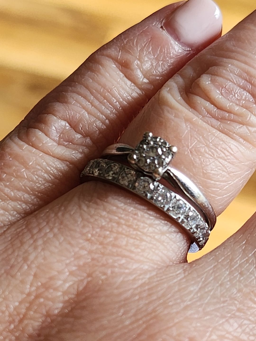 Customer photo review of White Gold 3mm Full Glitz Ring