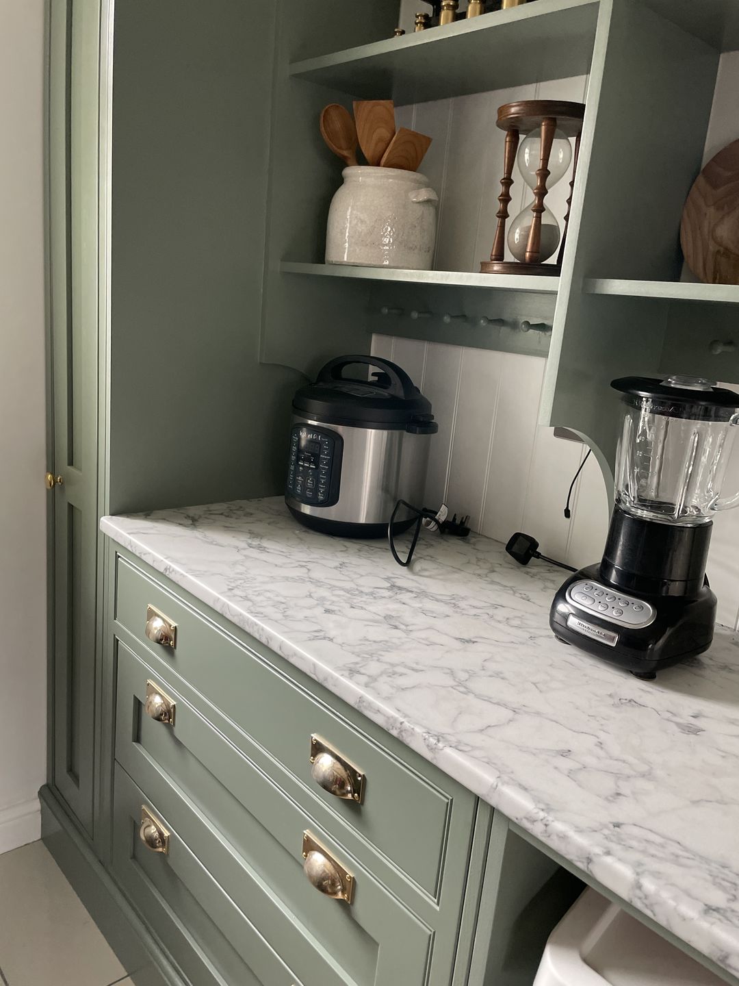 Customer photo review of Classic Polished Brass Cupboard Handles