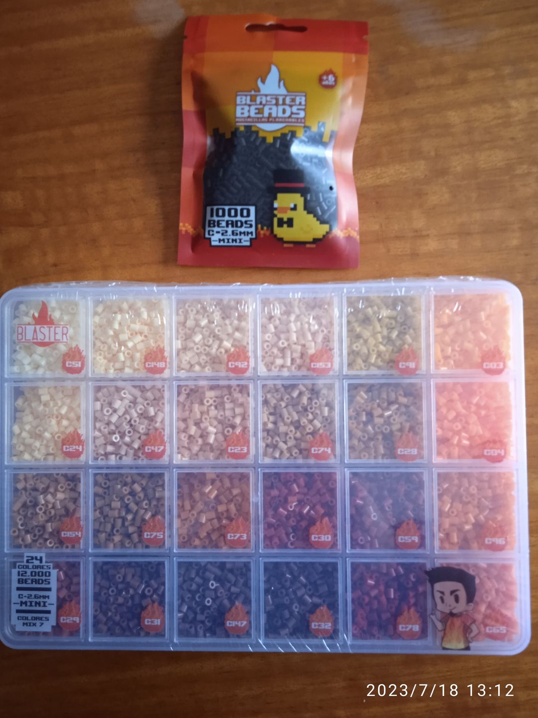 Customer photo review of Caja Organizadora 24 Espacios - 12.000 Beads MINI 2.6mm
