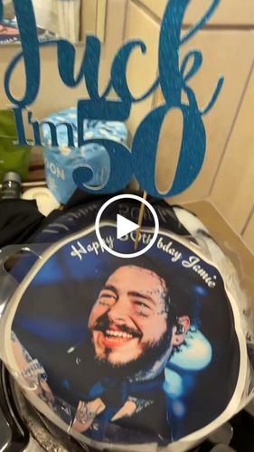 Customer video review of 20 cm Pre-cut Circle Custom Edible Icing Image