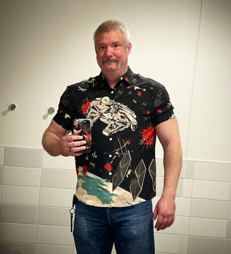 Customer photo review of Black Classic Spaceship Wars Printing Short Sleeve Shirt