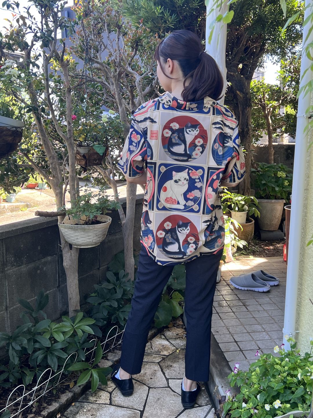 Customer photo review of 明治時代の猫 総柄 浮世絵風アロハシャツ