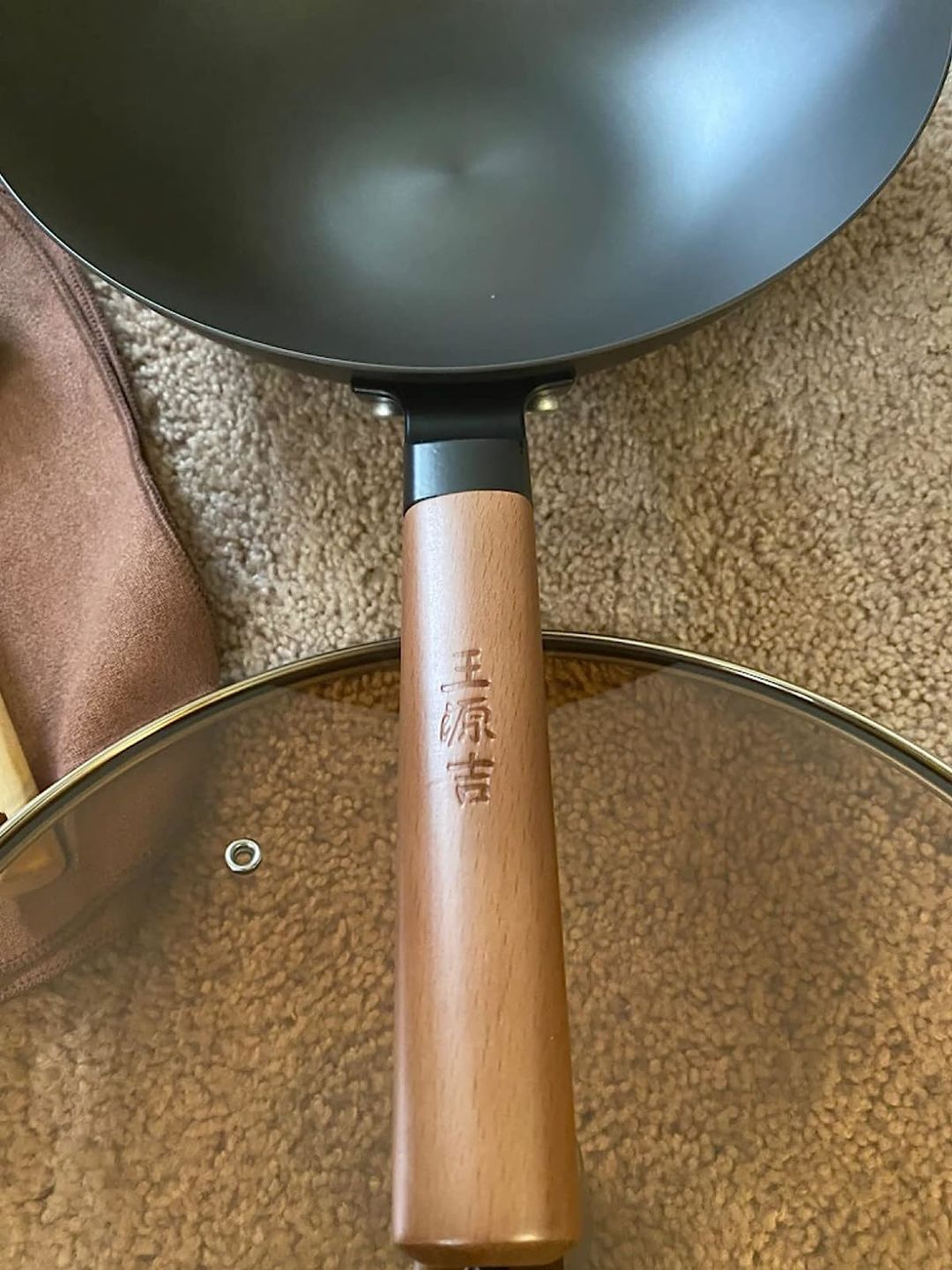 Customer photo review of WANGYUANJI Stir Fry Wok Pan 12"