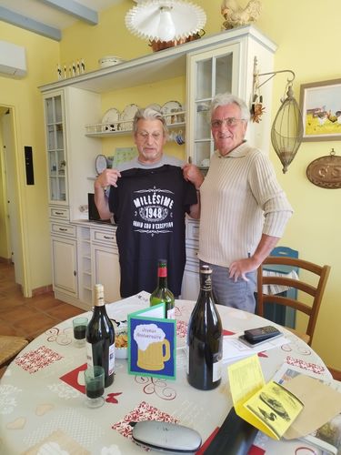 Customer photo review of T-shirt homme Anniversaire Millésime 1948 Grand Cru