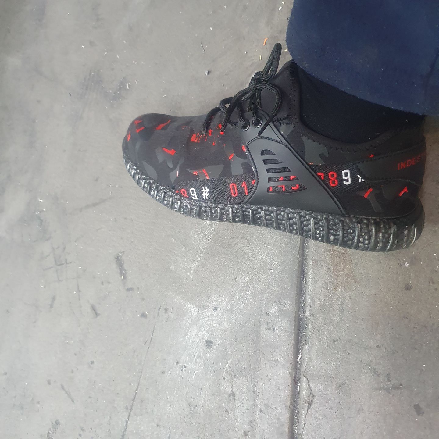 Customer photo review of CamoX™ Black Red