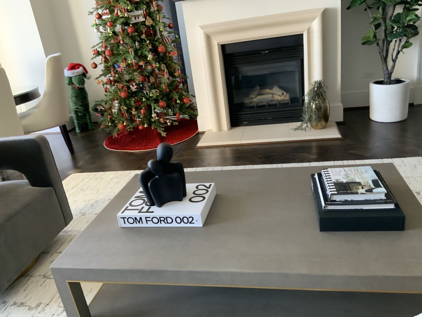 Customer photo review of Coppia Sculpture