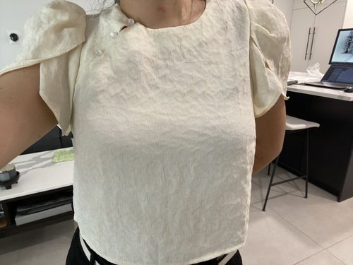 Customer photo review of Allover Print Puff Sleeve Blouse