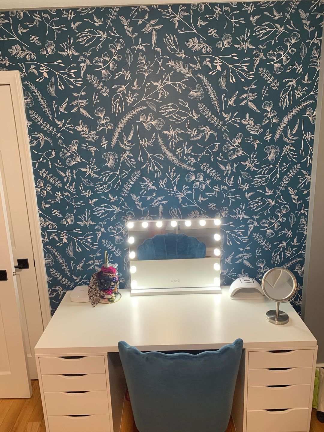 Customer photo review of Dainty Floral Botanical Wallpaper