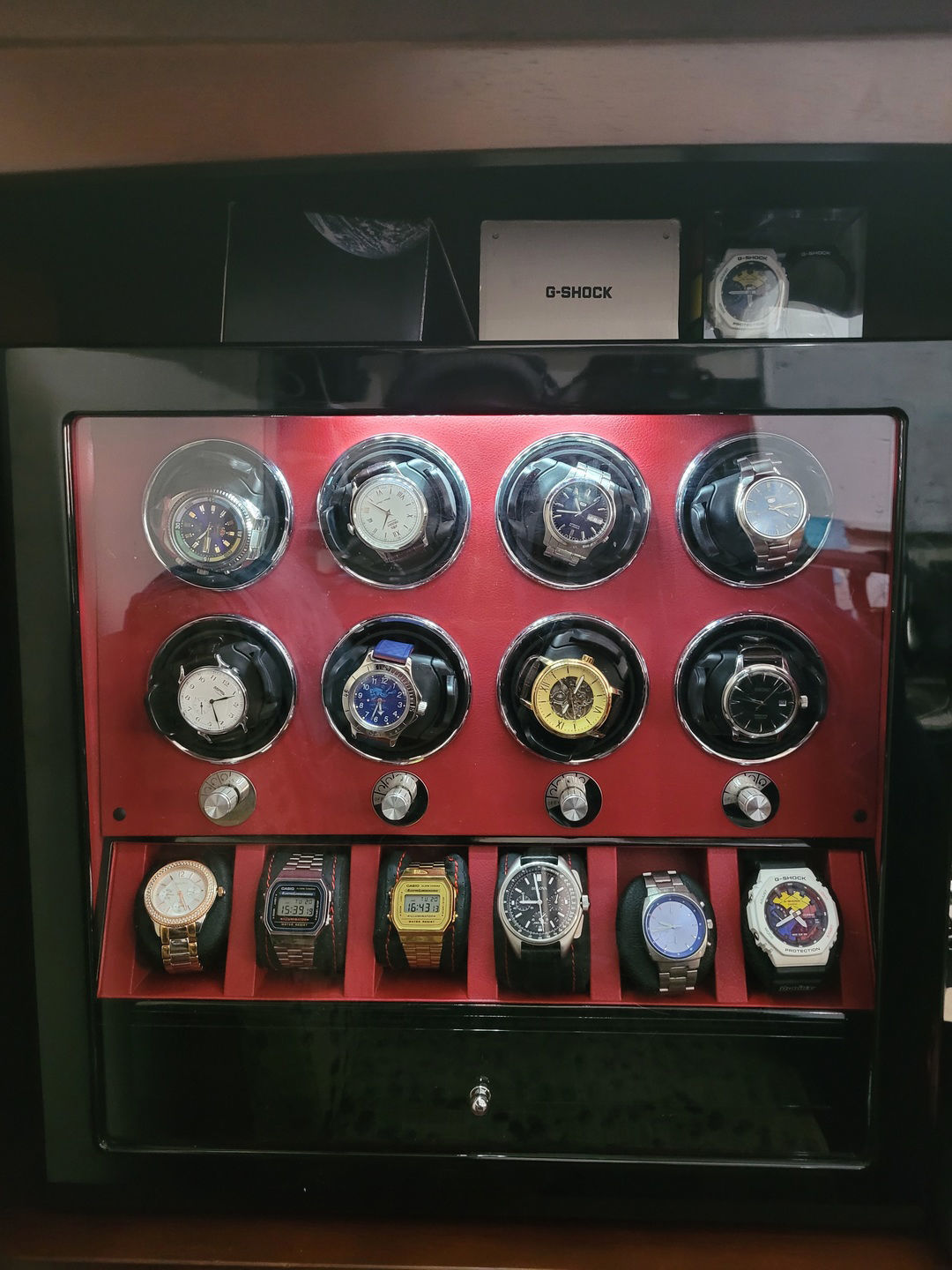 Customer photo review of 8 Watch Winders with 6 Watches Organizer Case Automatic Rotation - Red