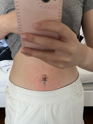 Customer photo review of Y2K Pink Bling Fake Belly Ring (Pink stones collection)