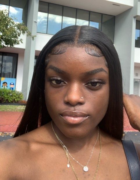 Customer photo review of 4C Edges | Luvwin 180% Density Straight with Yaki Edges Free Parting Undetectable Lace Front Wig | Afro Inspired