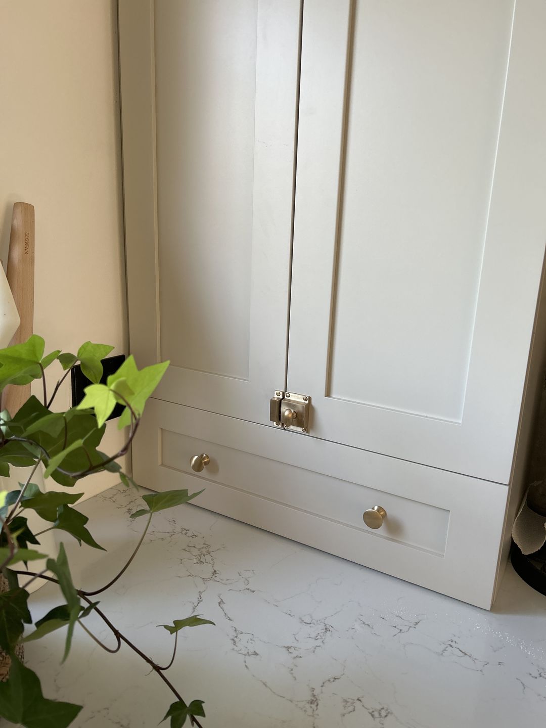 Customer photo review of Classic Brushed Satin Brass Cupboard Handles
