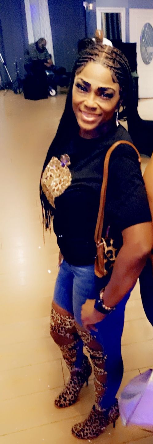 Customer photo review of Shade Knotless Braid Wig (Ready To Ship)
