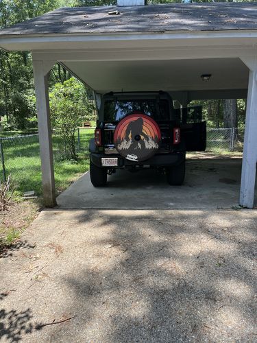 Customer photo review of Sasquatch Bronco Vintage Retro Spare Tire Cover