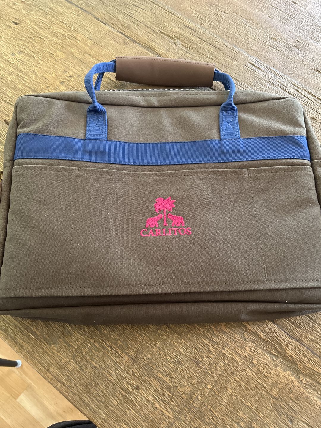 Customer photo review of Businesstasche -M- GREEN RIPS navy