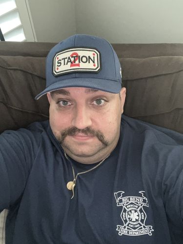 Customer photo review of "LAYOVER DESIGN" with custom back of hat